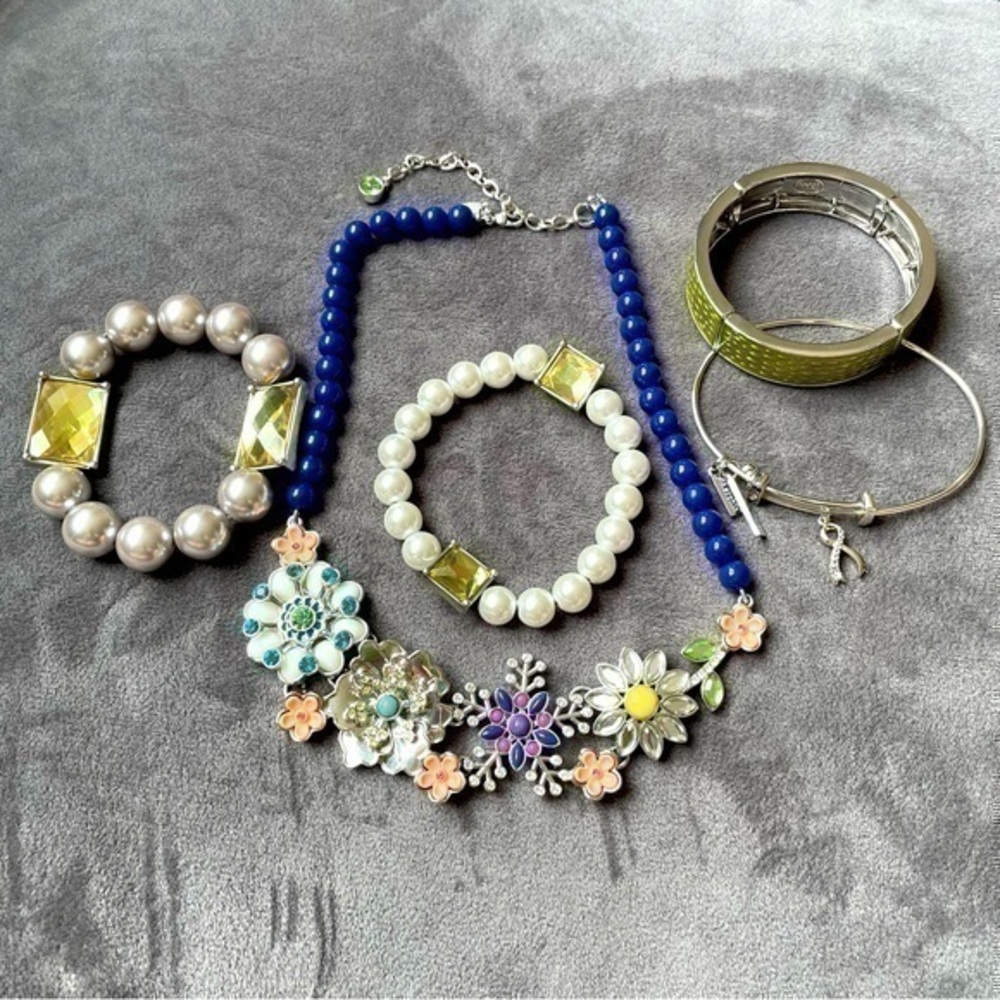 SET ❤️ Lia Sophia Colorful Rhinestone Necklace & 4 Bracelets Pearl Breast Cancer